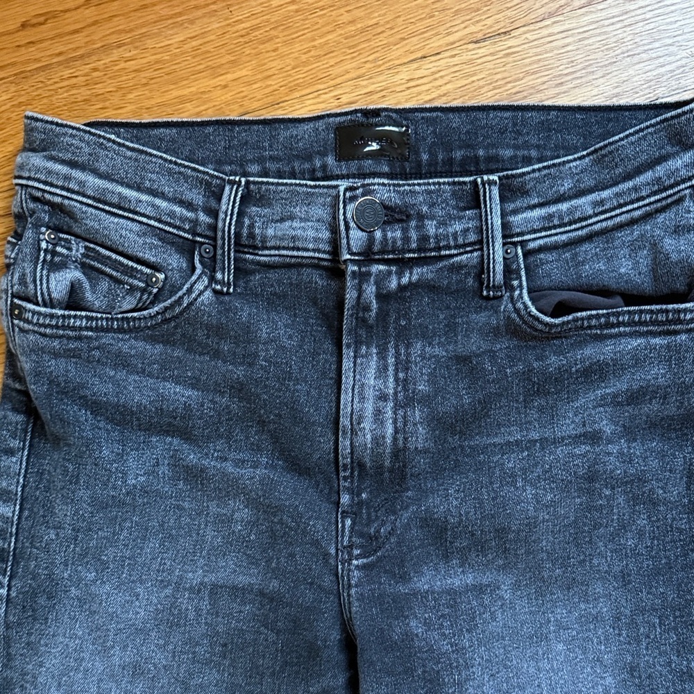 MOTHER Insider Crop Step Fray Train Stops Black Wash Size 29 Style 1157-851 - Picture 2 of 7